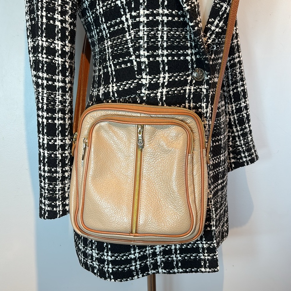 Valentina Tan Messenger Bag